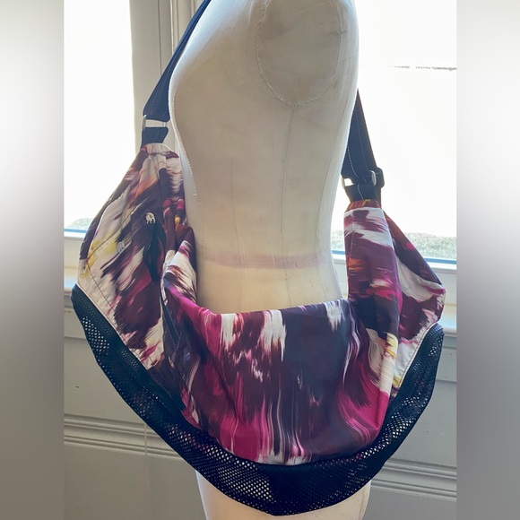 Lulu Lemon Yoga Tote - Picture 2 of 12